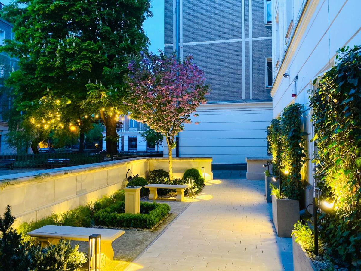 Sleepwell Boutique Apartments Варшава Екстер'єр фото